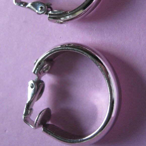 Lot of 5 Vintage Screw Back Clip On Earrings Faux Silver Torquoise Hoops - Picture 9 of 11